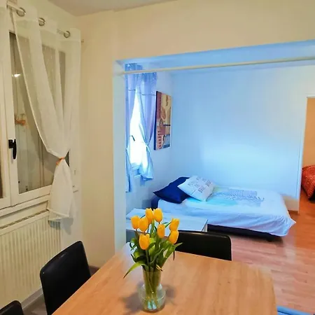 Sawan Apartment *